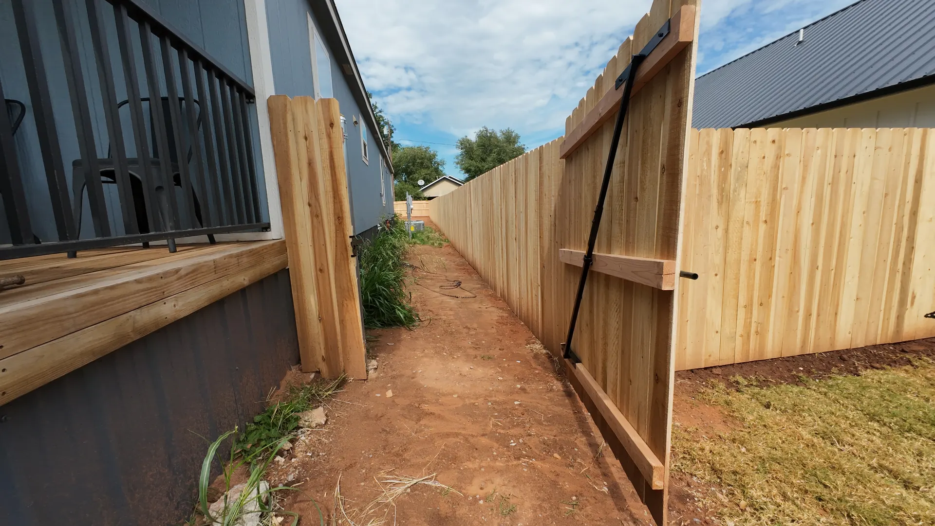 6' Cedar w/ Walk Gate